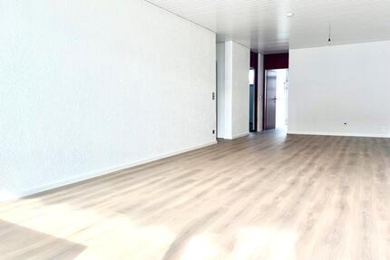 Erstbezug nach Renovierung - Sehr schöne u. helle 3-Zimmer-Wohnun - Mörfelden-Walldorf