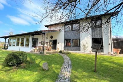Schönes Architektenhaus für Familien mit Platzbedarf - Osterode am Harz