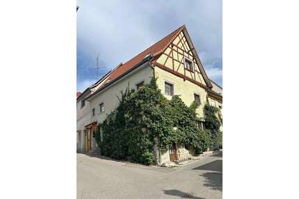 Haus zum Kaufen in Pfullendorf 320.000,00 € 122.72 m²