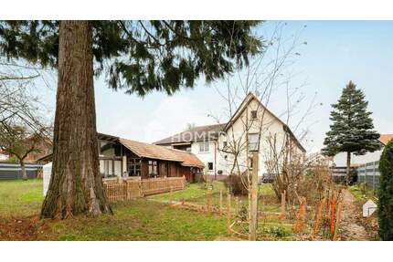 Gepflegtes Bauernhaus mit Charme & Potenzial: 2200 m² Grundstück, Scheune & Wohnmöglichkeiten - Wutach Ewattingen