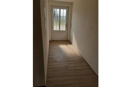 Vermiete 4 Zimmerwohnung - 1.050,00&nbsp;EUR Kaltmiete, ca.&nbsp; 100,00&nbsp;m&sup2; in Reisbach (PLZ: 94419) Englmannsberg