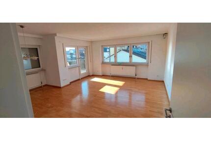 Helle 3-Zimmer-Wohnung incl. Garage - Oberasbach
