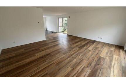 Traumhafte Doppelhaushälfte in Kirchhausen zu Vermieten! - Heilbronn