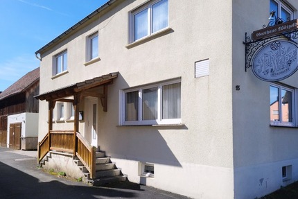 Wohnhaus mit ehemaliger Gastwirtschaft und Scheune in Leups bei Pegnitz zu verkaufen.