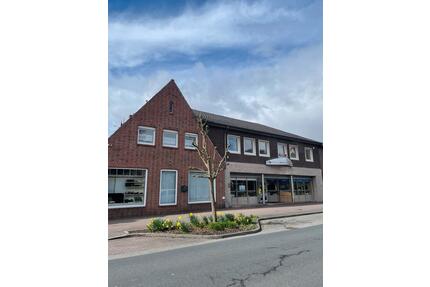 “Schöne Oberwohnung in Splitting Rechts Papenburg „