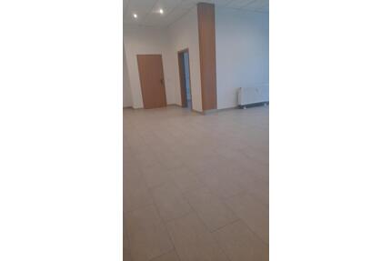 3 Raum Wohnung Kroppenstedt - 400,00&nbsp;EUR Kaltmiete, ca.&nbsp; 120,00&nbsp;m&sup2; in Egeln (PLZ: 39435)