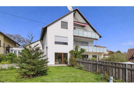 Gepflegtes Einfamilienhaus mit Einliegerwohnung, ausgebautem Dachgeschoss und schönem Garten - Waiblingen Bittenfeld