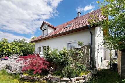 Haus zum Kaufen in Hallbergmoos 1.450.000,00 € 233 m²