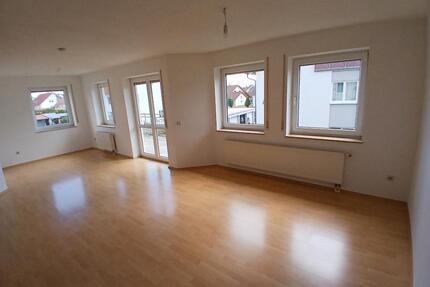 Schöne 3 Zimmer Wohnung im 2.OG mit Balkon in Ertingen