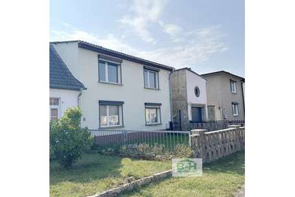Haus zum Kaufen in Zörbig 49.900,00 € 126 m²