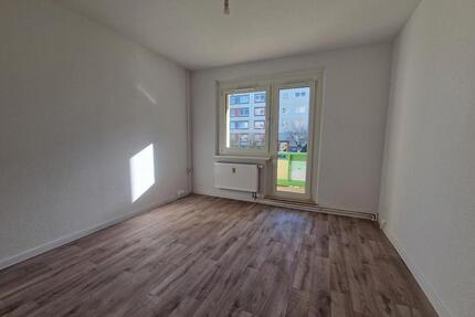 Neu renoviert? Haben Wir! - 282,00&nbsp;EUR Kaltmiete, ca.&nbsp; 41,40&nbsp;m&sup2; in Neubrandenburg (PLZ: 17034) Datzeberg