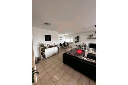 3 ZKB Erdgeschosswohnung mit Garten & sep. Eingang in Unnau 98m²