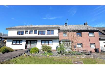 Zwei charmante Häuser mit viel Platz und Potential in Blankenheim