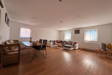 Wohnung zu vermieten im Spalt - 1.800,00&nbsp;EUR Kaltmiete, ca.&nbsp; 150,00&nbsp;m&sup2; in Spalt (PLZ: 91174)