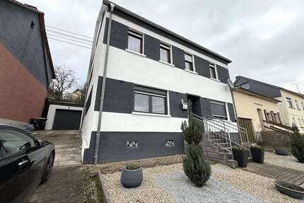 Haus zum Kaufen in Wadern 199.000,00 € 165 m²