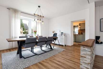 Haus zum Kaufen in Hüllhorst Tengern 299.000,00 € 214 m² - Hüllhorst / Tengern