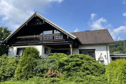 Haus zum Kaufen in Schönecken 250.000,00 € 122 m²