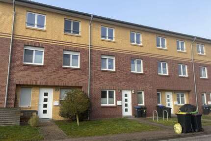 Haus zum Mieten in Schwerin 1.420,00 € 135 m²