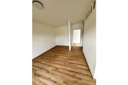 1-Zimmer-Apartment mit Balkon - 350,00&nbsp;EUR Kaltmiete, ca.&nbsp; 33,00&nbsp;m&sup2; in Alsfeld (PLZ: 36304)