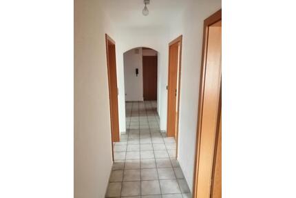 Schöne, helle DG-Wohnung in DS-Aasen in ruhiger Lage, 100 qm - Donaueschingen