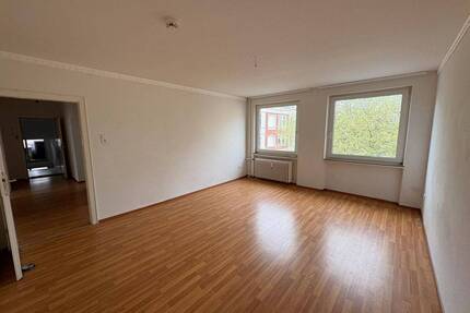 ## 3 Zi., EBK, auch Marine , BW, WG´s, StellplatzKeller möglich ## - Wilhelmshaven Bant