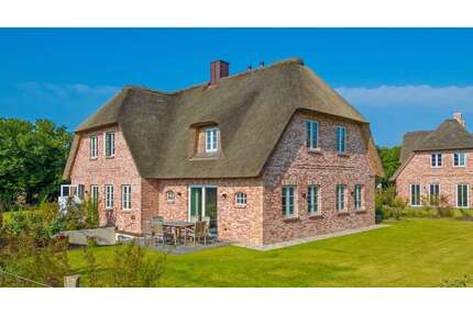 Haus zum Kaufen in Alkersum 1.050.000,00 € 127.88 m²