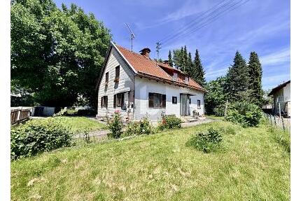 ATTRAKTIVE UND RUHIGE LAGE MIT ALTBESTAND - Penzberg