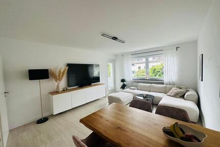 Sanierte 4-Zimmer Wohnung mit 2 Stellplätzen in zentraler Lage - Hannover Döhren-Wülfel