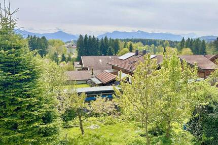 Herrlicher Alpenblick: Charmantes Wohnhaus mit idyllischem Garten in Penzberg