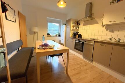 2 Zimmer Wohnung mit Balkon – WG - geeignet - Oberhausen