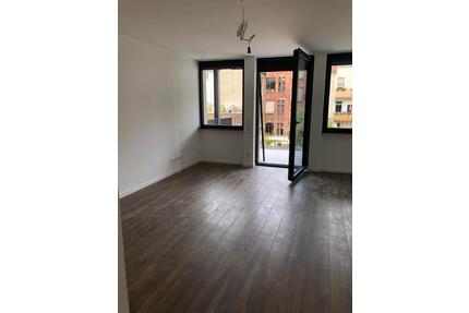 Helle 2-Zimmer-Wohnung mit großem Balkon & Top-Lage - Saarbrücken