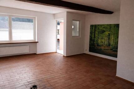 Mehrfamilienhaus mit 3 Einheiten, Ausbaureserve und Entwicklungspotenzial - Birkenfeld