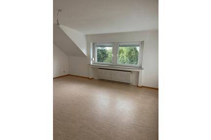 Demnächst frei! Charmante Dachgeschosswohnung mit 92 m2 - Oberhausen Rothebusch
