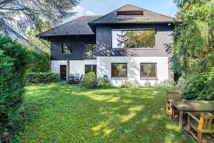 Haus zum Kaufen in Kronberg im Taunus 1.680.000,00 € 312 m²