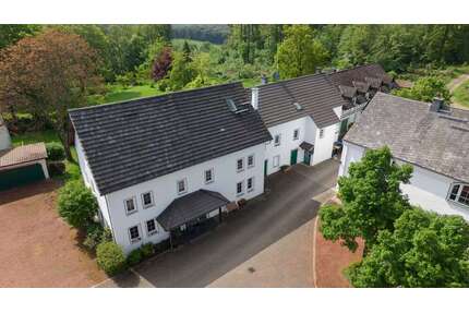 Haus zum Mieten in Katzenelnbogen 1.300,00 € 209 m²