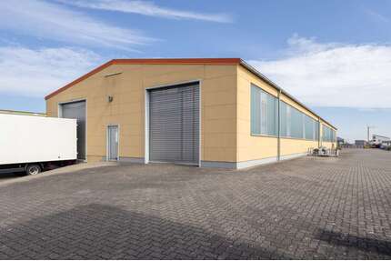 Halle in Nassenfels 3.900,00 € 880 m²