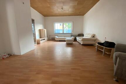 Erdgeschoss 3 Zimmer + Balkon - 988,00&nbsp;EUR Kaltmiete, ca.&nbsp; 90,00&nbsp;m&sup2; in Wissen (PLZ: 57537)
