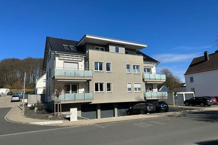 Moderne helle Erdgeschoss Wohnung mit Balkon - Menden (Sauerland)