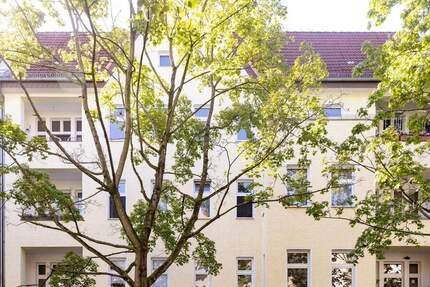 Top-Investment im aufstrebenden Reinickendorf: Helle 2-Zimmer-Altbauwohnung mit Südbalkon! vermietet - Berlin