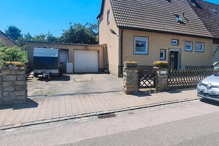 Charmante, Provisionsfrei Doppelhaushälfte in ruhiger Lage - Lichtenau