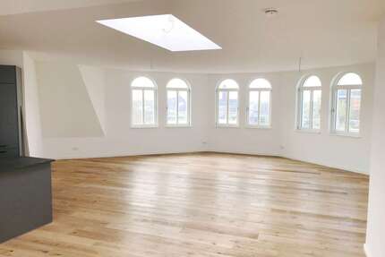 Wohnung zum Mieten in Berlin 2.407,73 € 173.4 m²