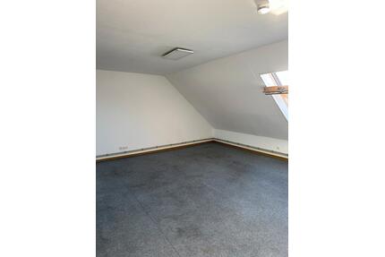 2-Zimmer DG Wohnung - 850,00&nbsp;EUR Kaltmiete, ca.&nbsp; 63,00&nbsp;m&sup2; in Boizenburg/Elbe (PLZ: 19258)