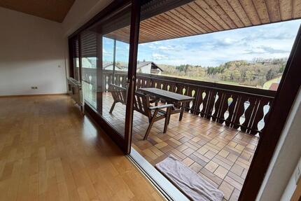 Schöne 4 Zimmer Mietwohnung mit großem Balkon - Abtsgmünd