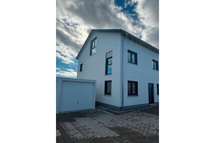 Neubau Doppelhaushalte mit Keller Bezug 52026 - Schwabmünchen