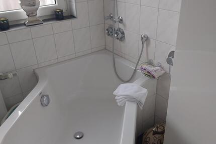 Wohnung 4ZKDB-Balkon - 1.000,00&nbsp;EUR Kaltmiete, ca.&nbsp; 95,00&nbsp;m&sup2; in Bonn (PLZ: 53177) Bad Godesberg