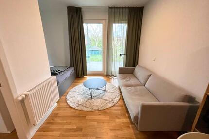 Möblierte 1-Zimmer-Wohnung mit EBK und BALKON in Lokstedt - Hamburg Eppendorf