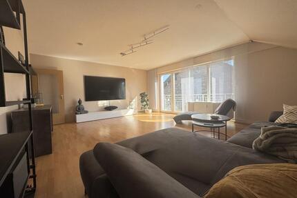 *Helle 2-Zimmer-Wohnung mit Balkon in Leverkusen*