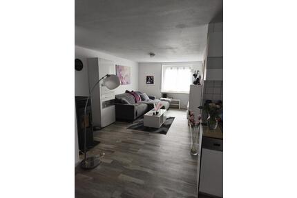 2-Zimmer Wohnung mit Küche und Außensitzbereich - Königsbach-Stein