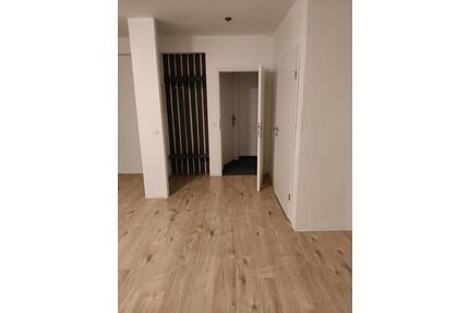 2Zimmer Wohung Weingarten Baden 76356 Not Wohung direkt verfügbar - Weingarten (Baden)