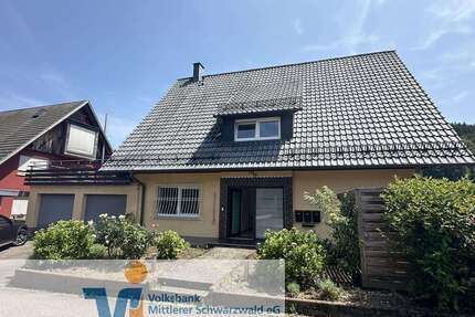 Haus zum Kaufen in Hofstetten 485.000,00 € 240.22 m²